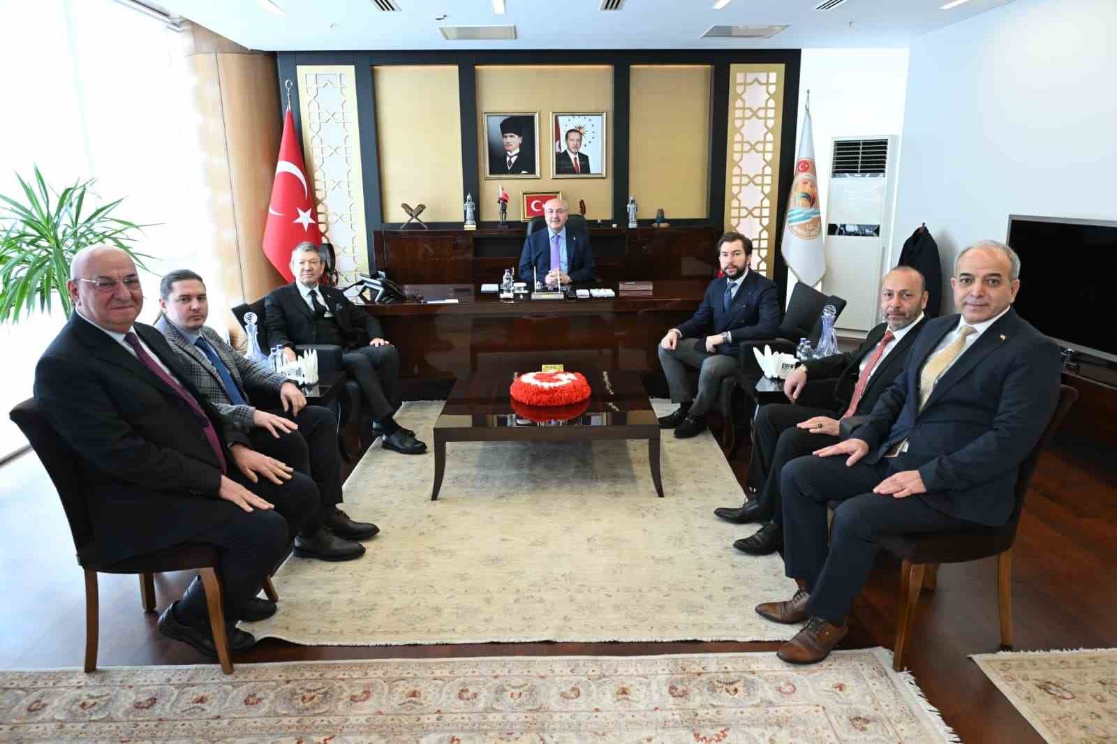 Denizli OSB yönetiminden Denizli’nin yeni Valisi Köşger’e ziyaret
Denizli OSB yönetiminden Denizli’nin yeni Valisi Köşger’e ziyaret