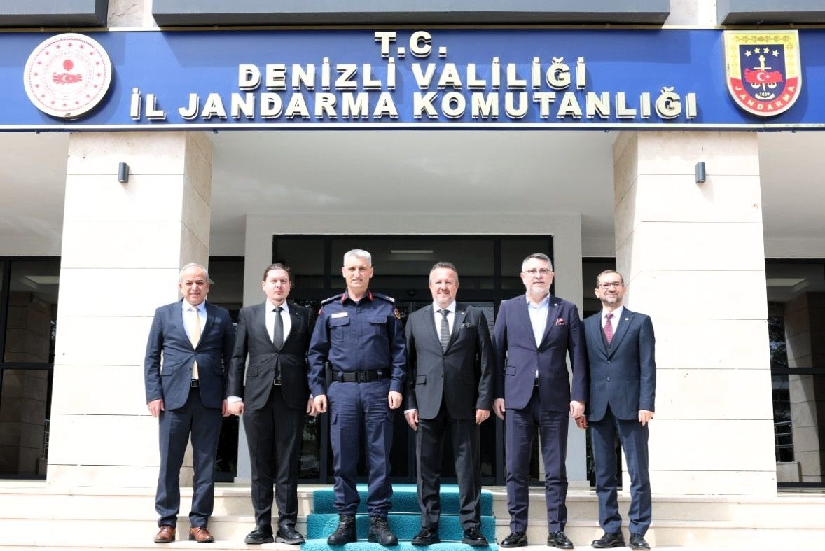 Denizli OSB yönetiminden İl Jandarma Komutanlığına ziyaret
