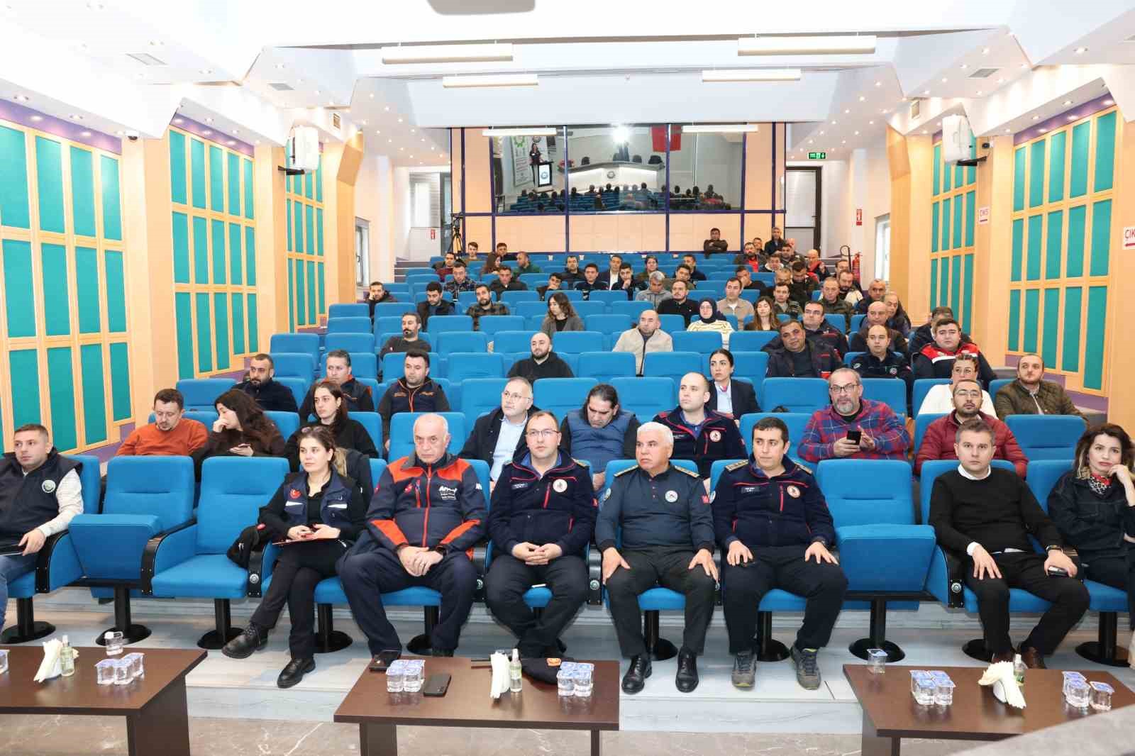 Denizli OSB’de Sivil Savunma ve Afet Eğitimleri düzenlendi
