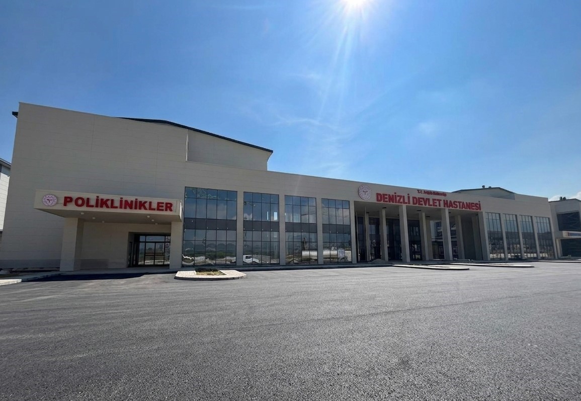 Denizli şehir hastanesi tamamlandığında yatak sayısında Türkiye ortalamasının üzerine çıkacak
Denizli şehir hastanesi tamamlandığında yatak sayısında Türkiye ortalamasının üzerine çıkacak