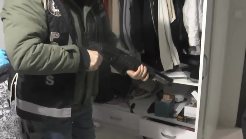 Denizli’de 31 üyesi tutuklanan suç örgütüne 2. dalga operasyon: Gözaltına alınan 17 kişiden 12’si tutuklandı
