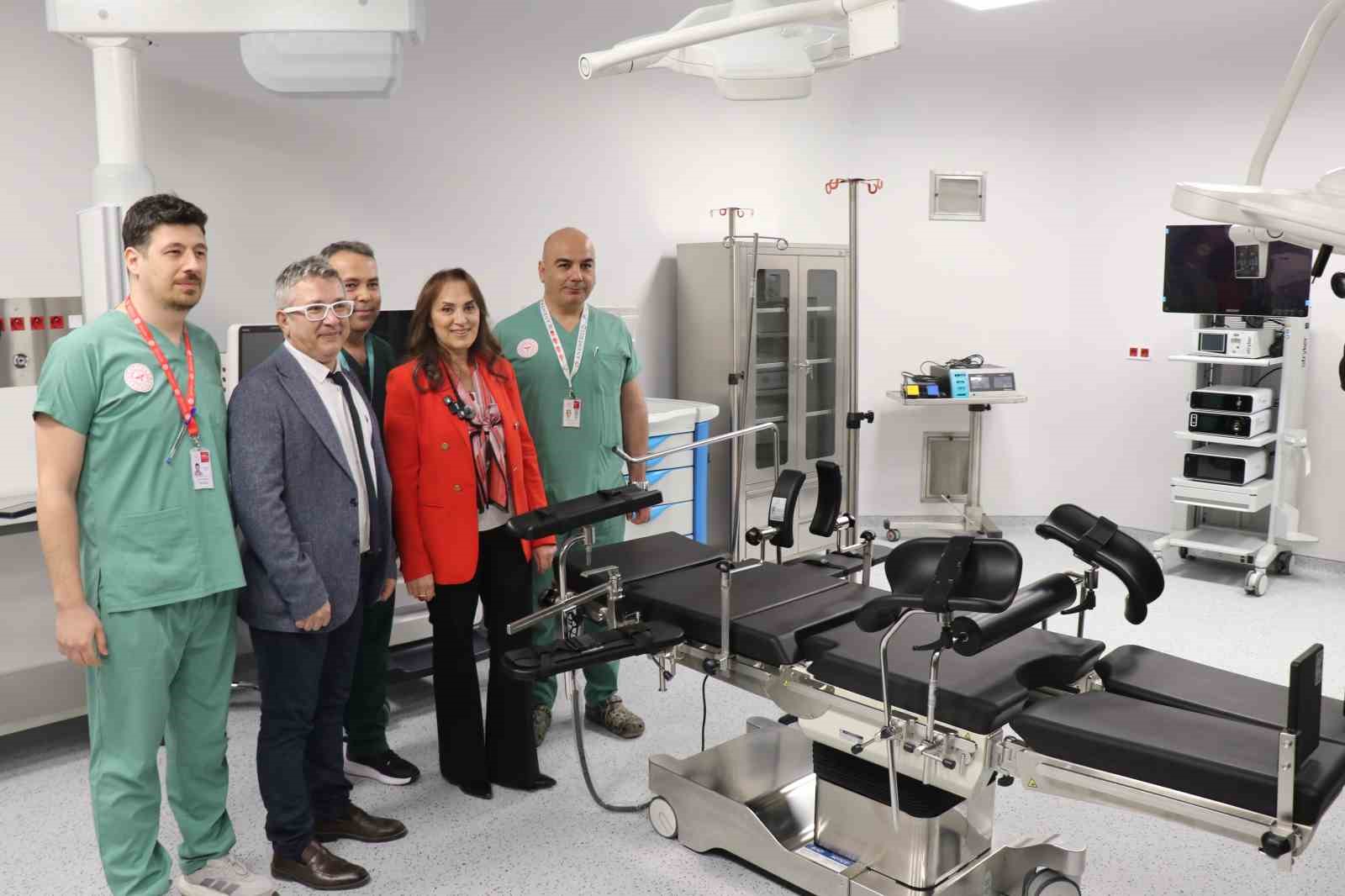 Denizli’de 500 yataklı Acil Durum Hastanesi hizmete girdi
