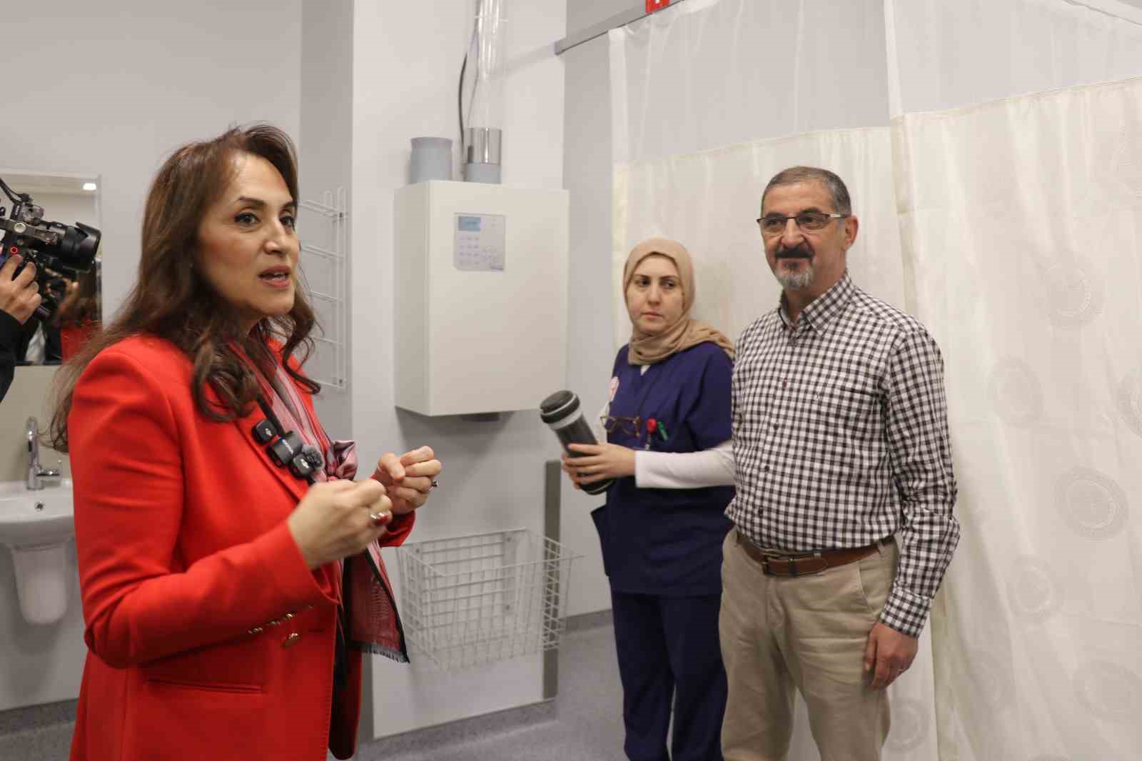 Denizli’de 500 yataklı Acil Durum Hastanesi hizmete girdi
