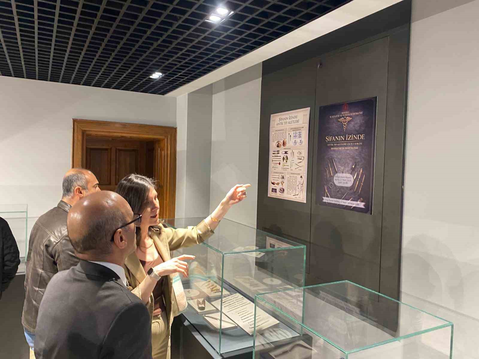 Denizli’de Antik Tıp Aletleri Sergisi yoğun ilgi gördü
