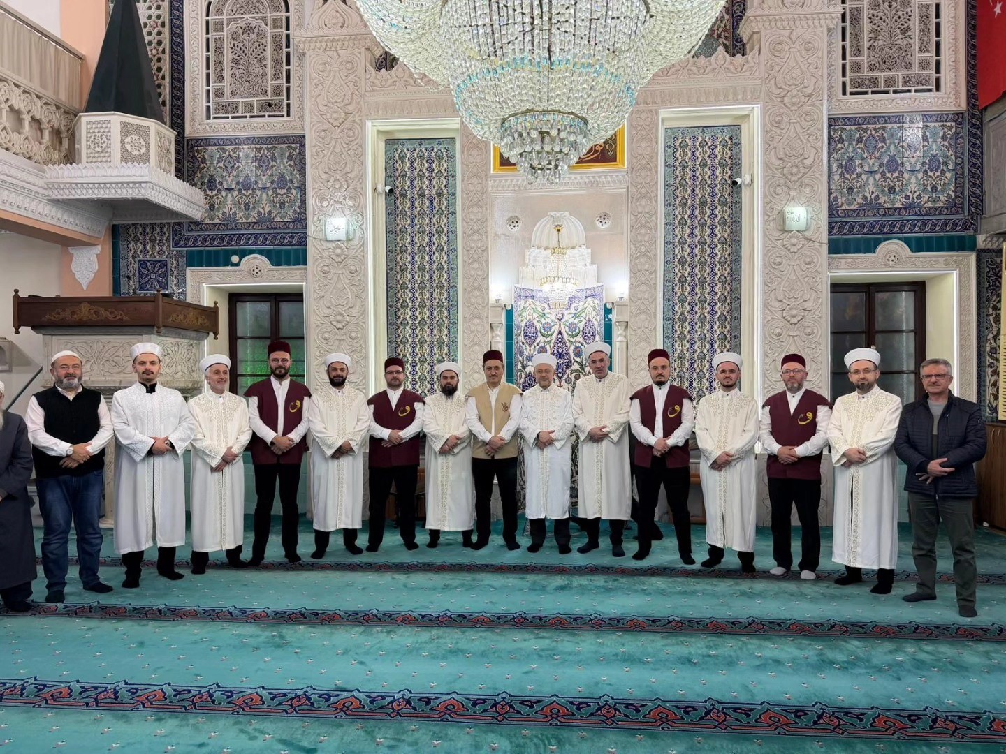 Denizli’de asırlık Teravih geleneği ilk gecede gönülleri kuşattı
