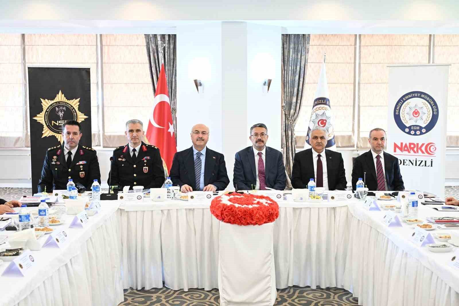 Denizli’de bölgesel narkotik zirvesi toplantısı gerçekleşti
