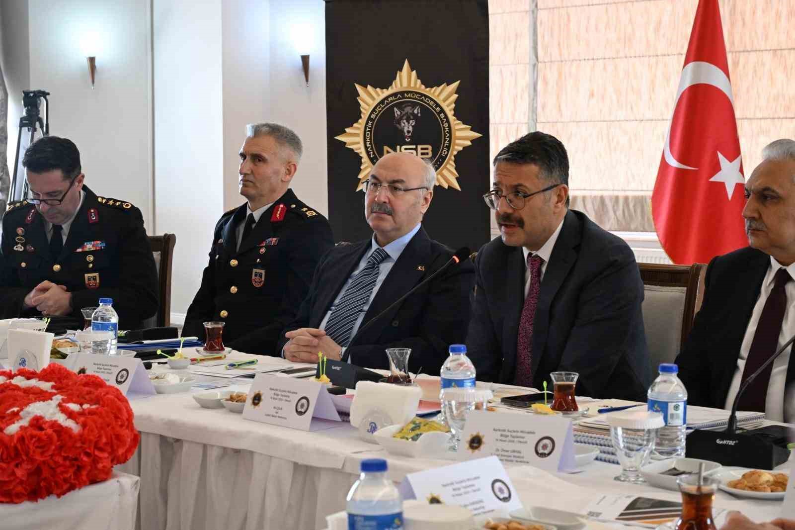 Denizli’de bölgesel narkotik zirvesi toplantısı gerçekleşti
