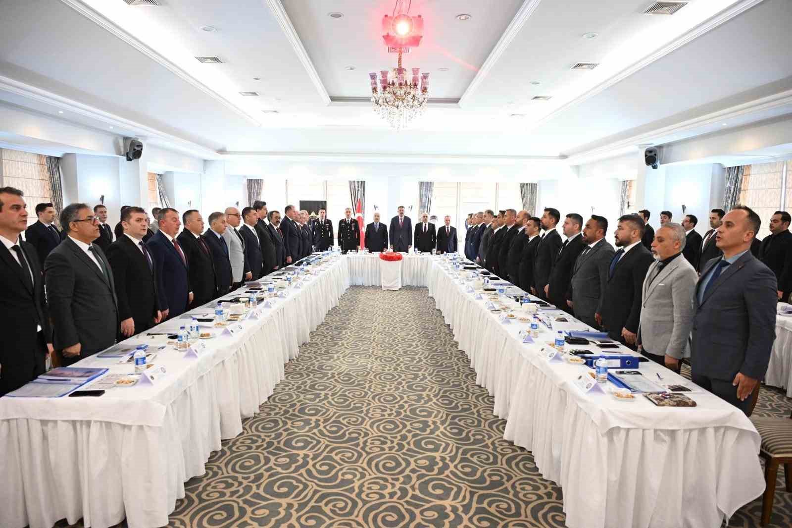 Denizli’de bölgesel narkotik zirvesi toplantısı gerçekleşti
