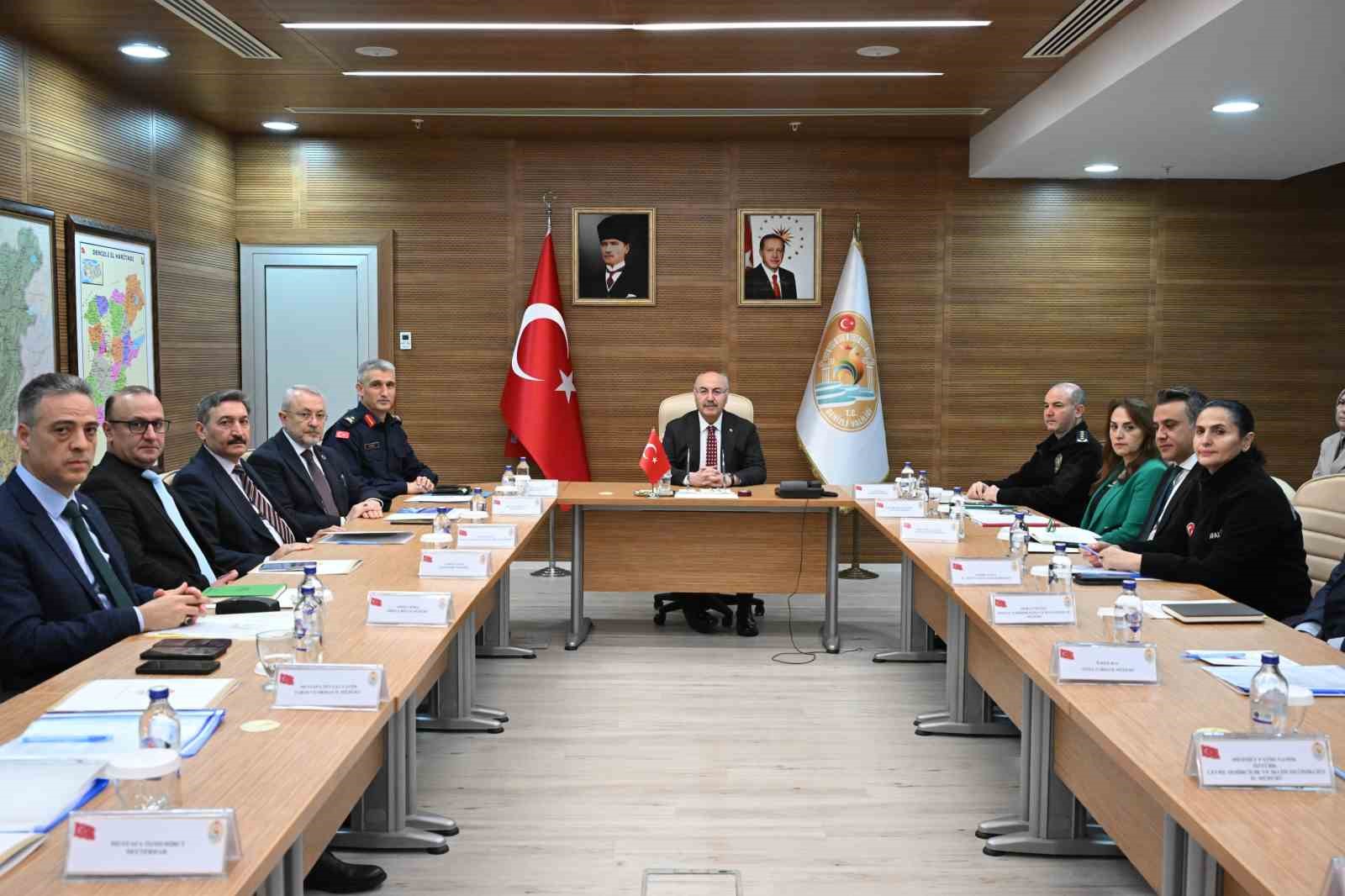 Denizli’de kamu kurumlarının çalışmaları masaya yatırıldı
