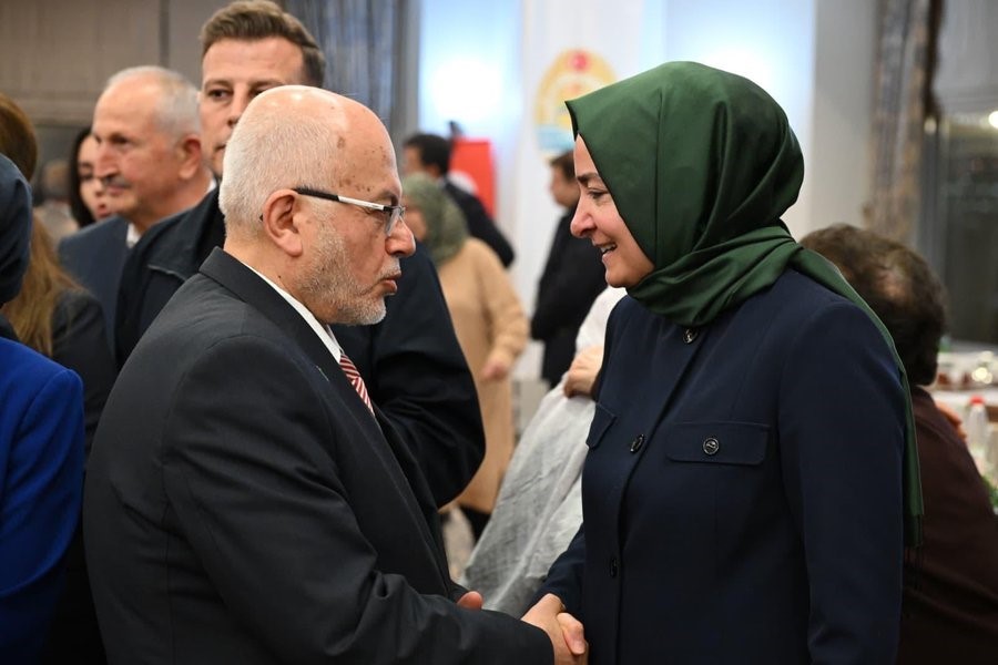 Denizli’de şehit aileleri ve gaziler onuruna program düzenlendi
