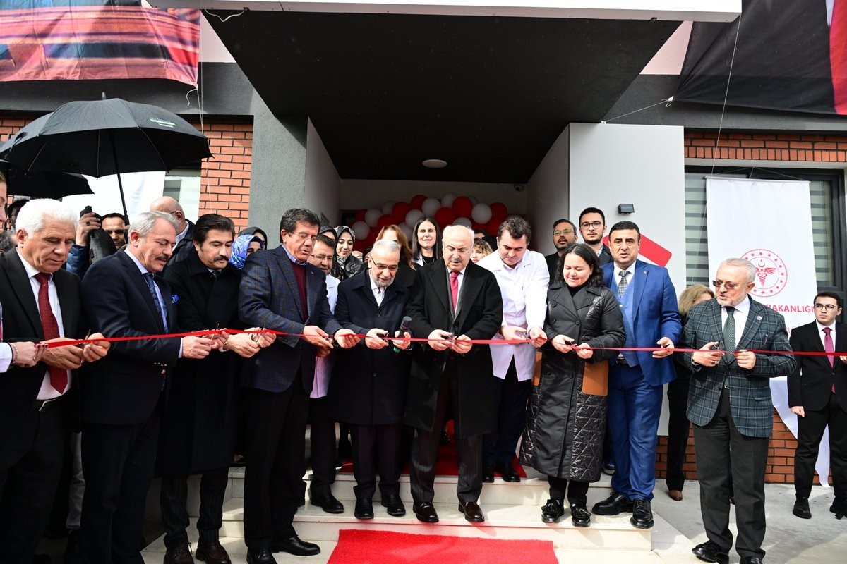 Denizli’de Valide Sultan Camii ve Sağlık Merkezi hizmete açıldı
