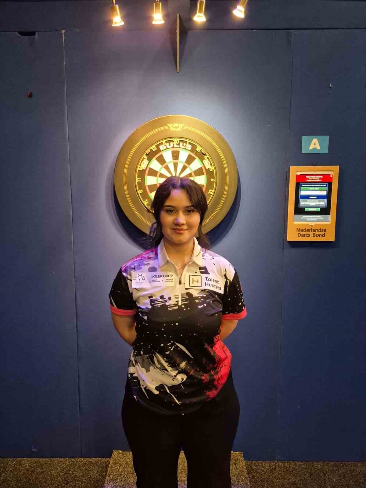 Denizlili dartçılar Hollanda’da tarih yazdı
