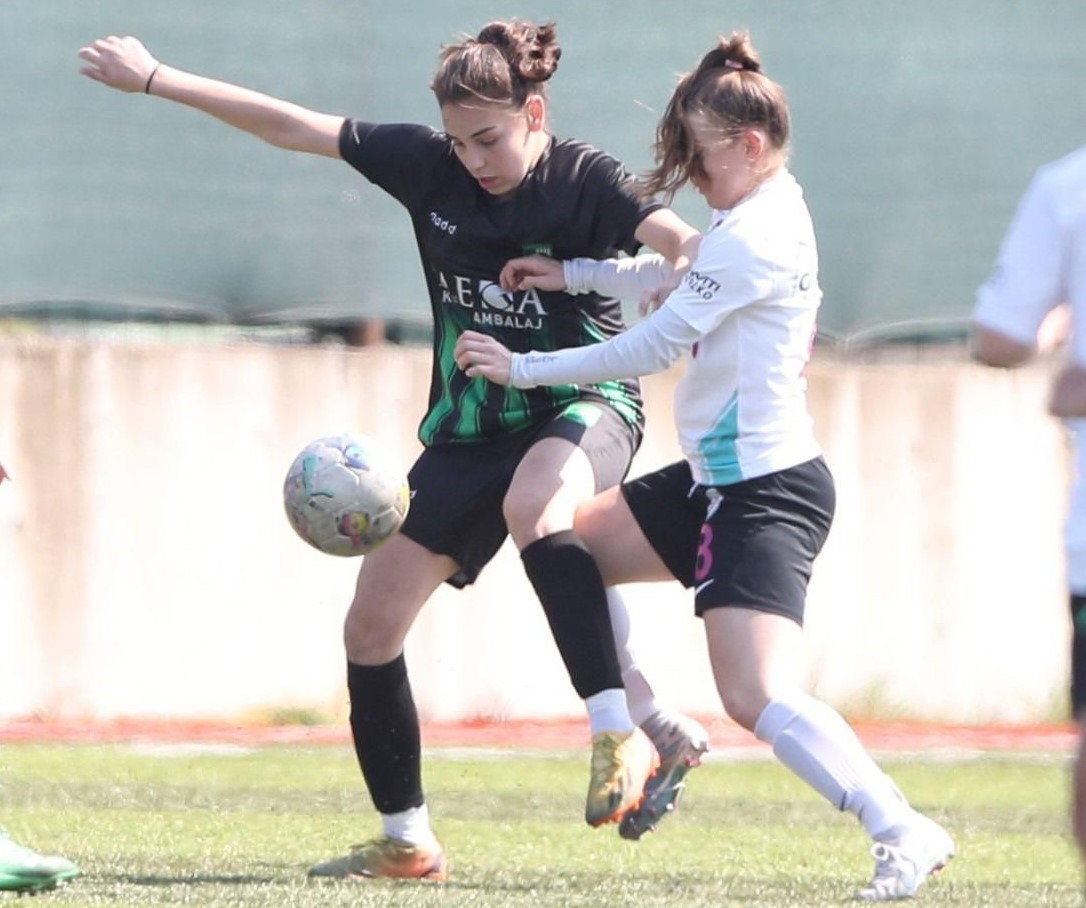 Denizlili kadınlar, 3. Lig’de şampiyonluk hedefliyor
