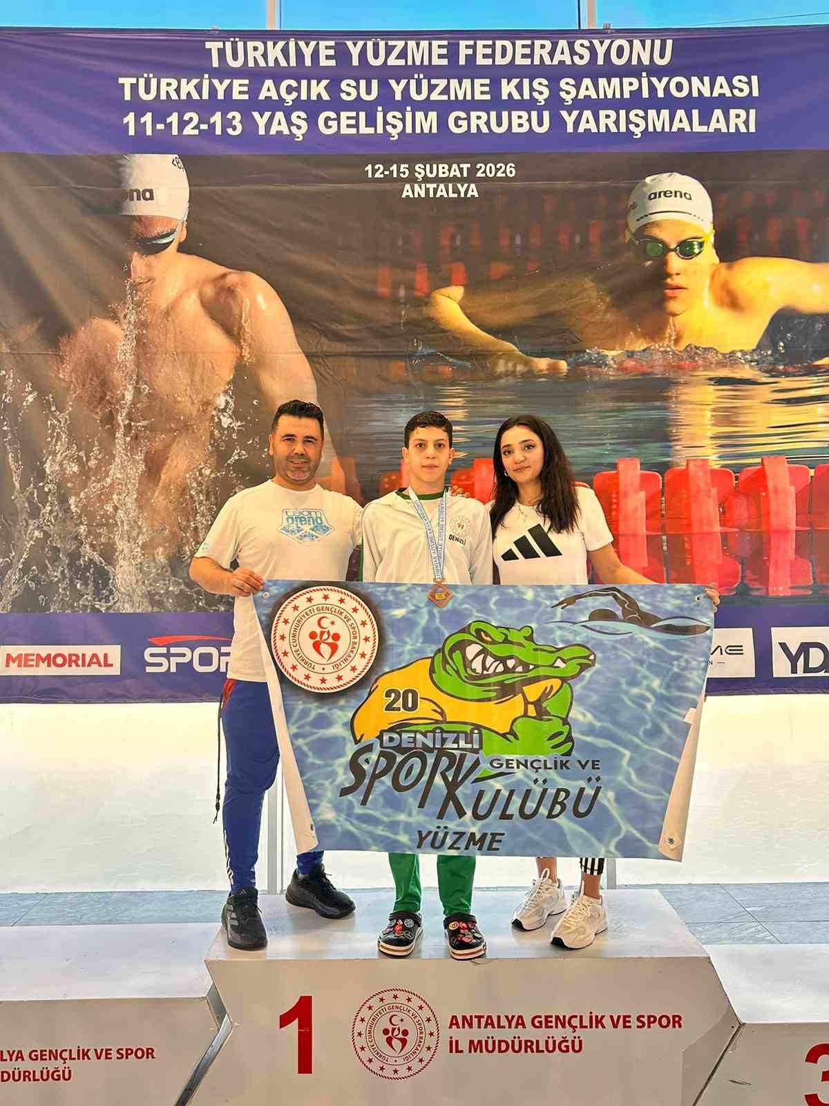 Denizlili yüzücü Türkiye şampiyonu oldu
Denizlili yüzücü Türkiye şampiyonu oldu