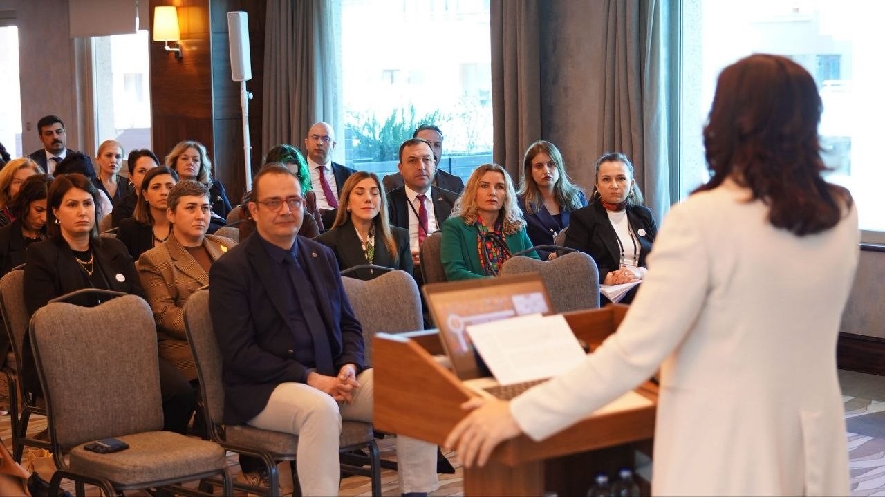 Denizli’nin eşitlikçi yerel yönetim vizyonu çalıştayda yer aldı
