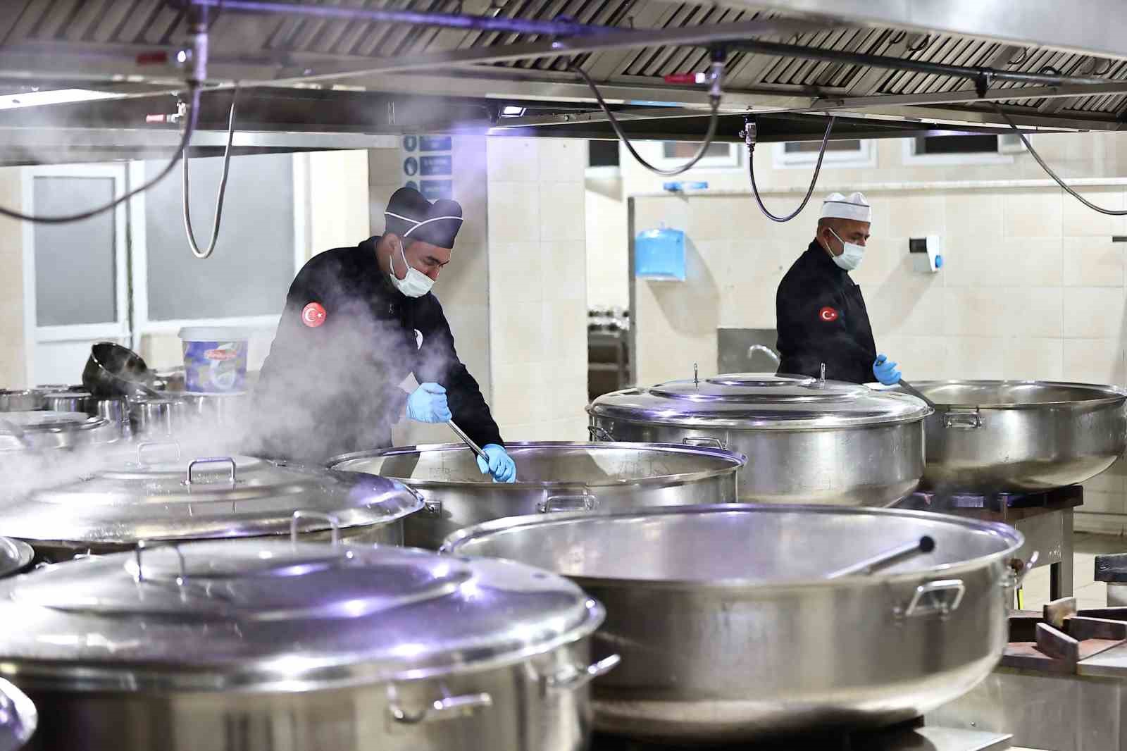 Denizli’nin iyilik sofrası 100 kat büyüdü
