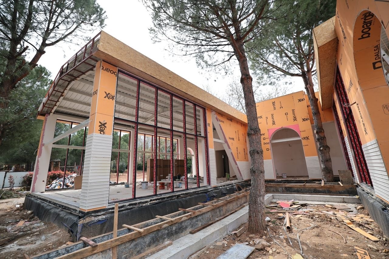 Denizli’nin modern sosyal tesisi hızla yükseliyor
