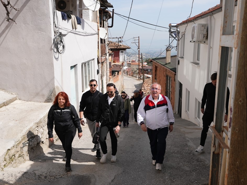 Denizli’nin tadı, rengi ve tarihi Büyükşehir ile hayat buluyor
Denizli’nin tadı, rengi ve tarihi Büyükşehir ile hayat buluyor