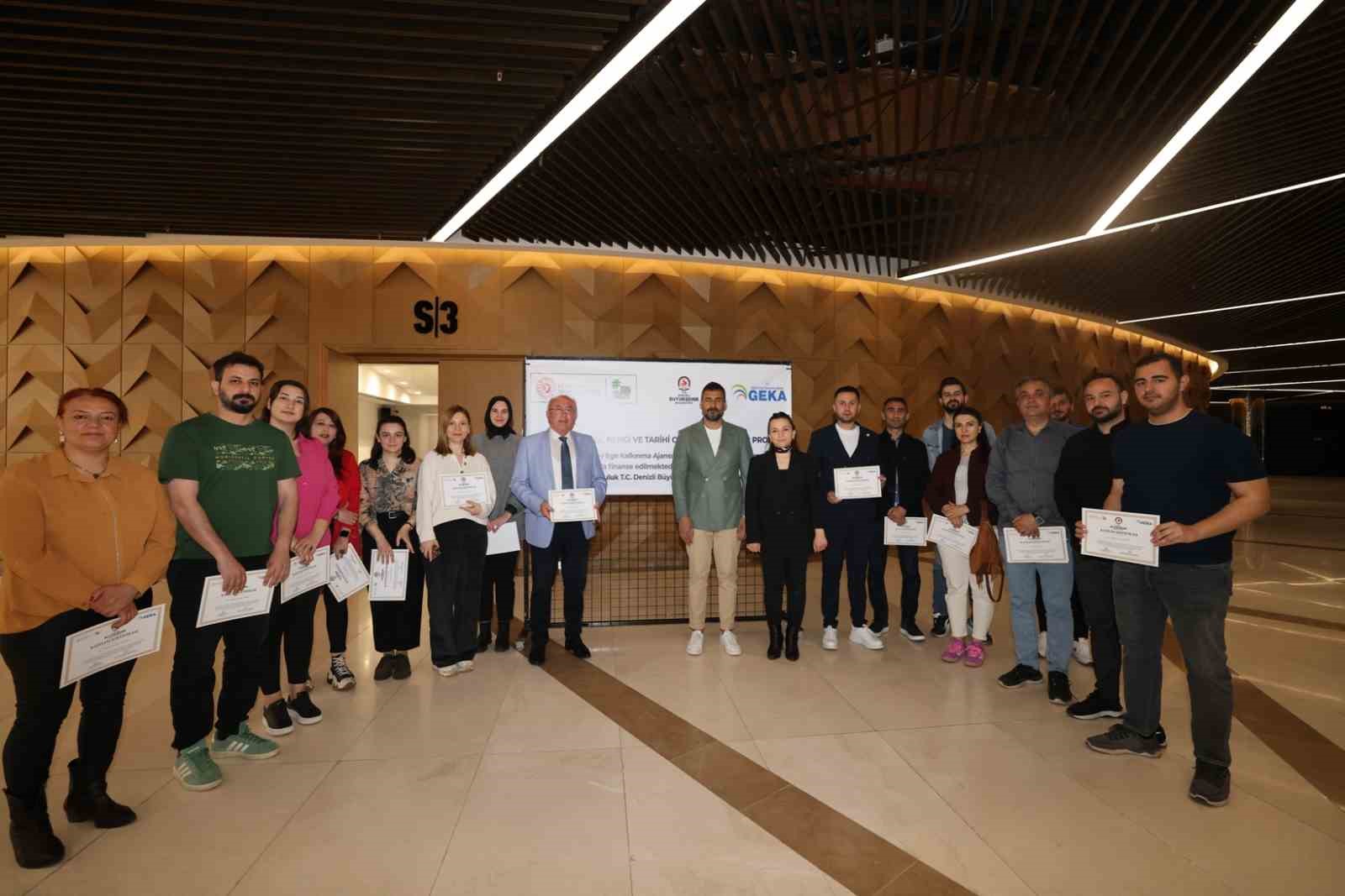 Denizli’nin tadı, rengi ve tarihi Büyükşehir ile hayat buluyor
Denizli’nin tadı, rengi ve tarihi Büyükşehir ile hayat buluyor