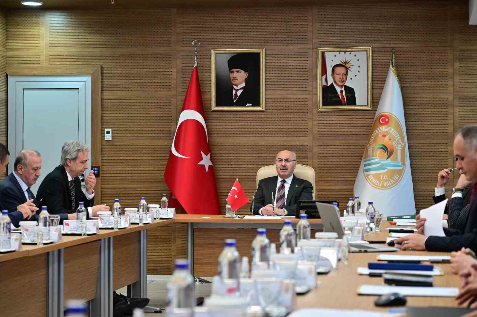 Denizli’nin turizmi canlandırmak için yol haritası belirleniyor
Denizli’nin turizmi canlandırmak için yol haritası belirleniyor