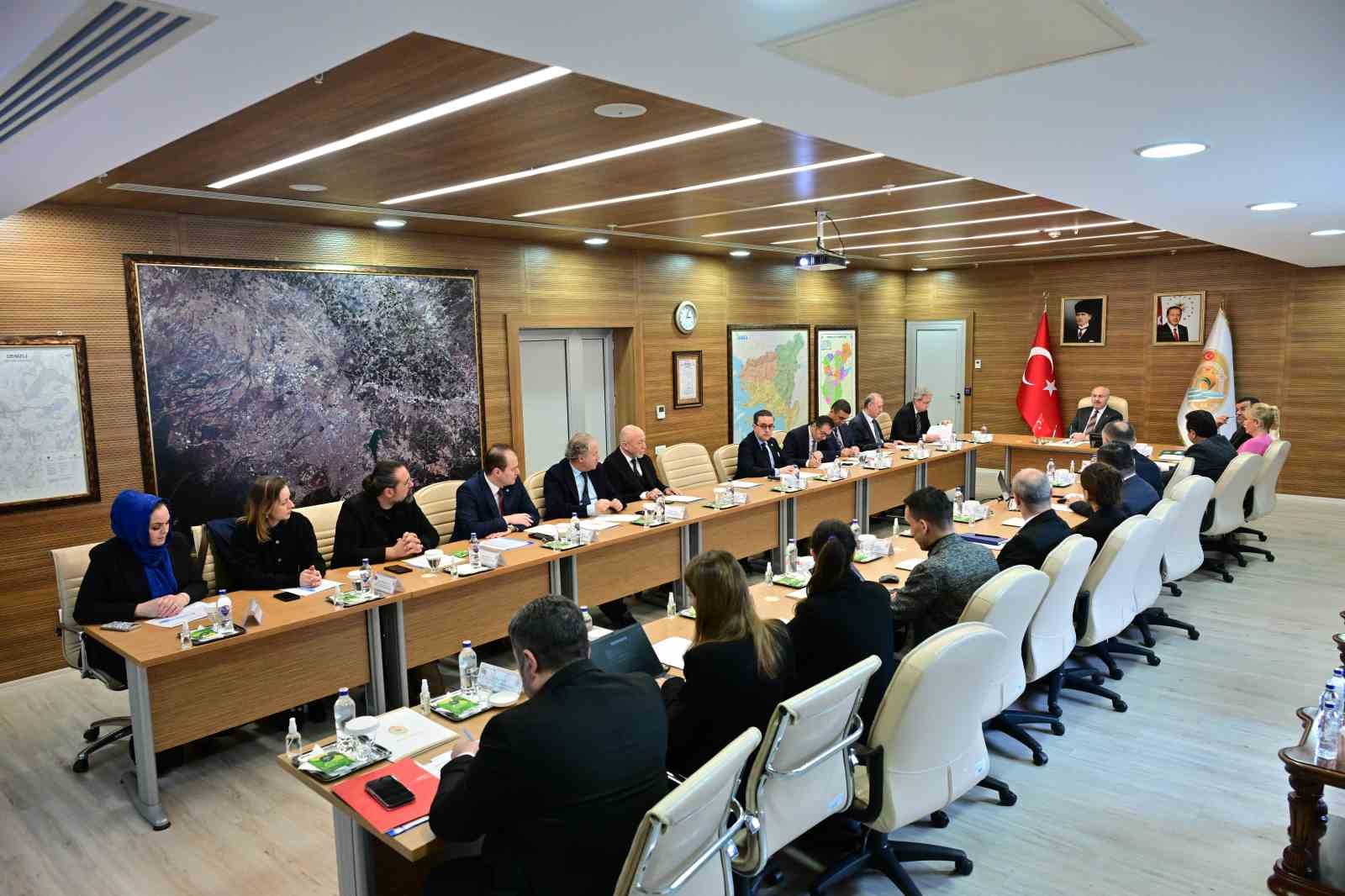 Denizli’nin turizmi canlandırmak için yol haritası belirleniyor
Denizli’nin turizmi canlandırmak için yol haritası belirleniyor