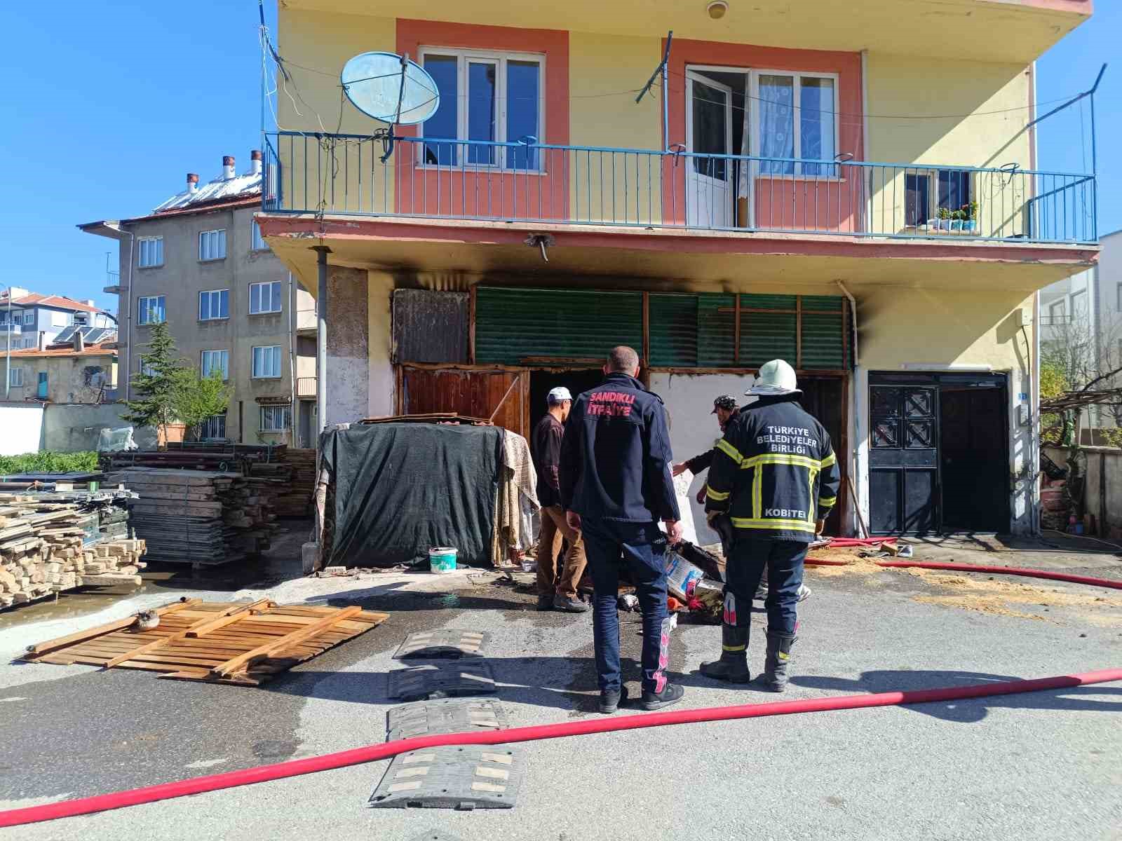 Depoda çıkan yangın büyümeden söndürüldü
