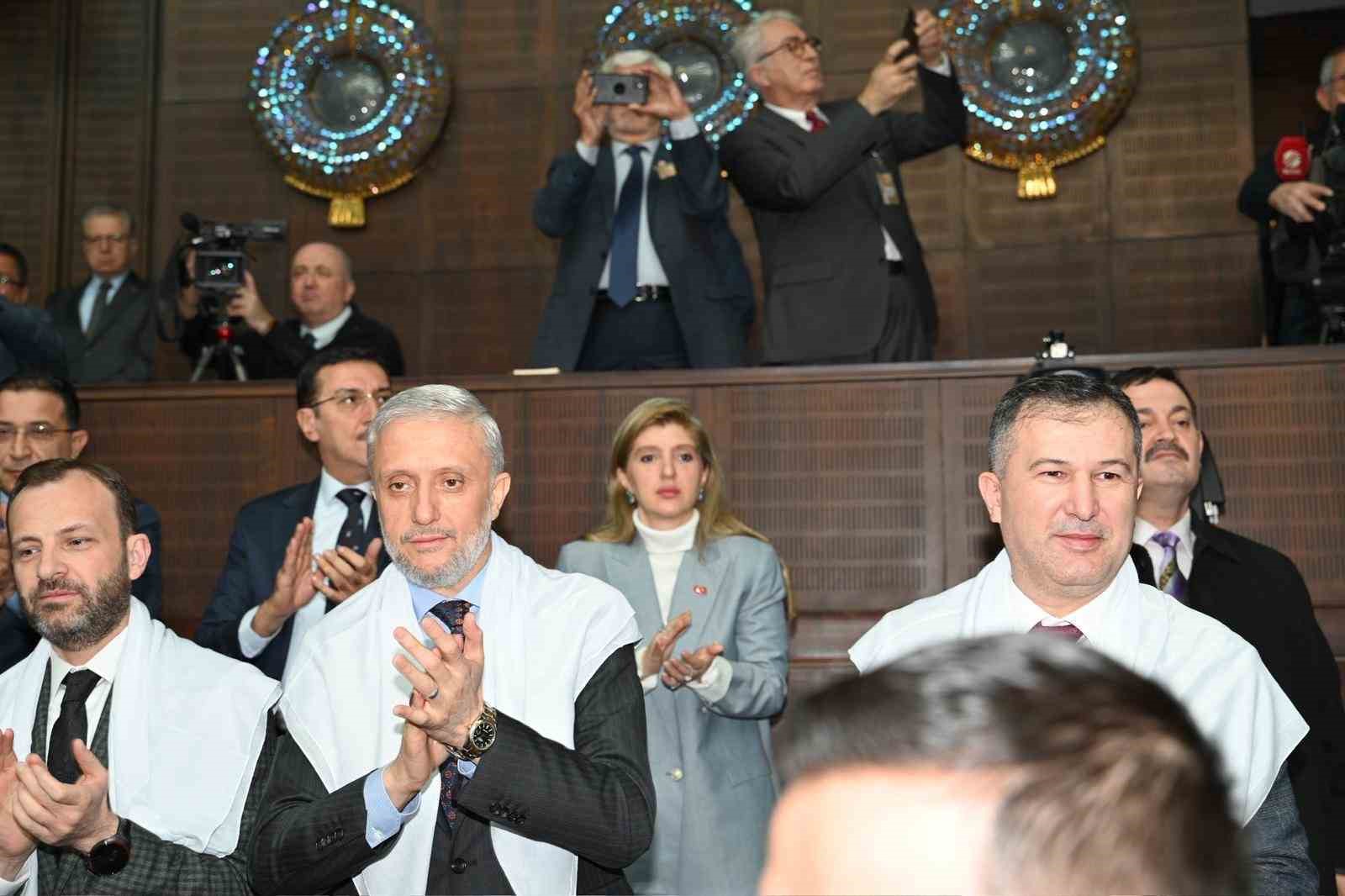 Deprem bölgesi için tarihi finansman modeli
