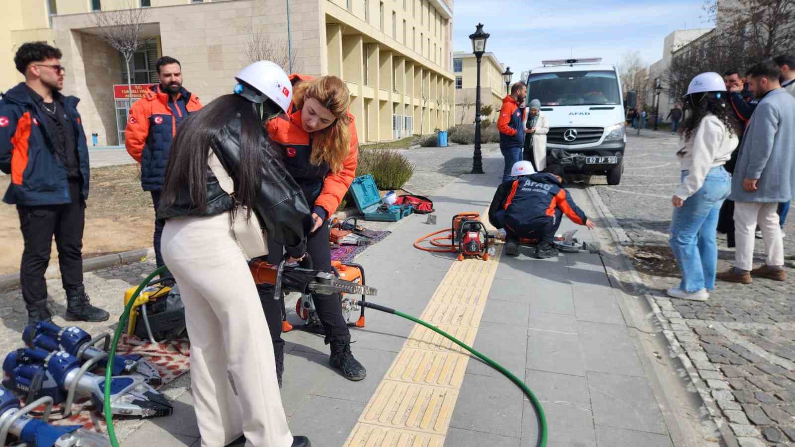 Deprem Haftası’nda Tunceli’de afet farkındalığı seferberliği
