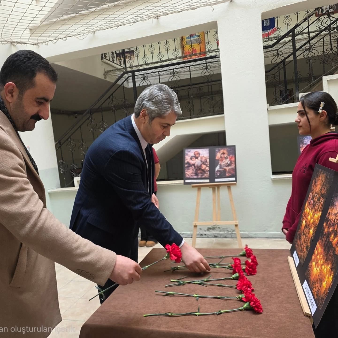 Deprem şehitleri Özalp’ta anıldı
