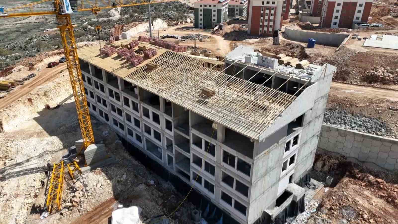 Deprem sonrası Adıyaman’da eğitim altyapısı güçlendi
Deprem sonrası Adıyaman’da eğitim altyapısı güçlendi