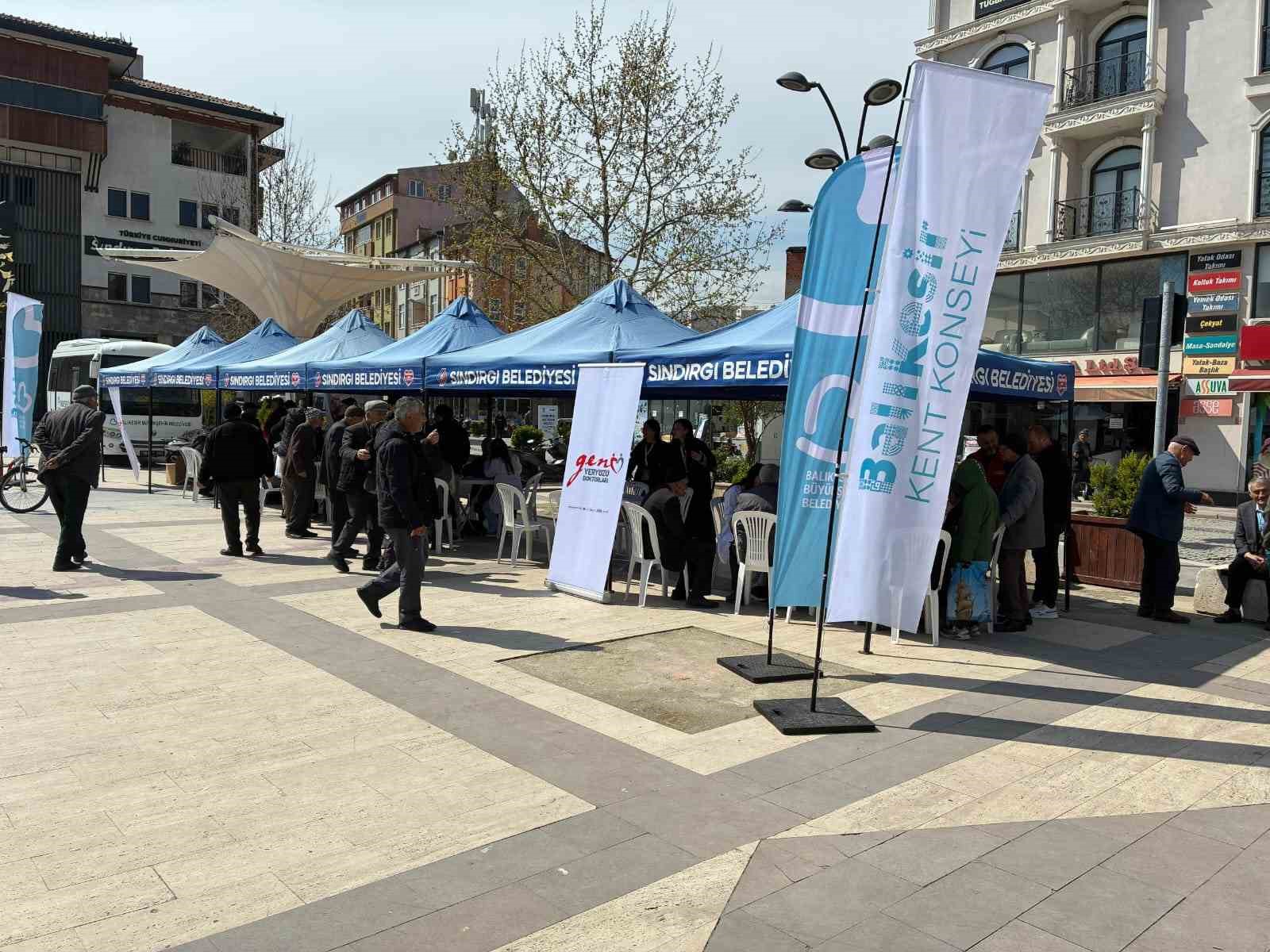 Deprem sonrası doktorlardan Sındırgı’ya özel ilgi
Deprem sonrası doktorlardan Sındırgı’ya özel ilgi