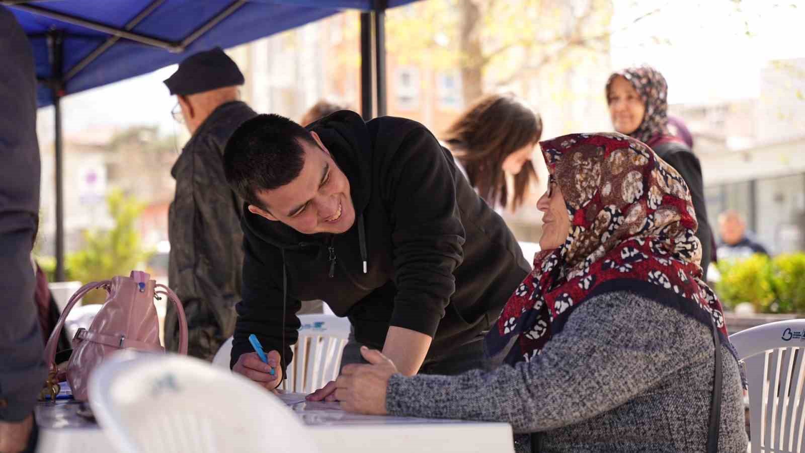 Deprem sonrası doktorlardan Sındırgı’ya özel ilgi
Deprem sonrası doktorlardan Sındırgı’ya özel ilgi