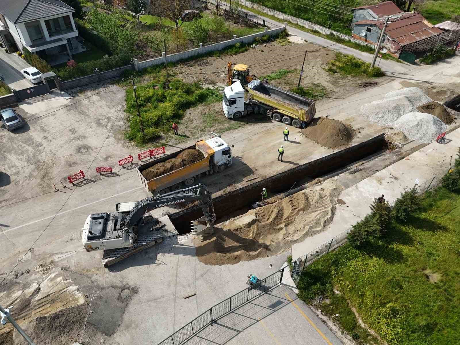 Depremde ciddi hasar gören içme suyu altyapısı yenileniyor
