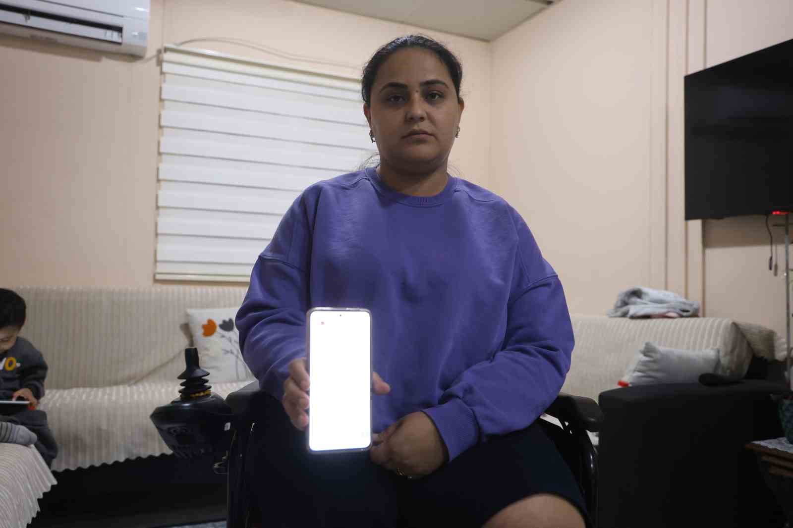 Depremde eşini, 2 çocuğunu ve bacaklarını kaybeden acılı anne, yaptığı alışverişin borcunu ödeyemeyince mahkemelik oldu
Depremde eşini, 2 çocuğunu ve bacaklarını kaybeden acılı anne, yaptığı alışverişin borcunu ödeyemeyince mahkemelik oldu