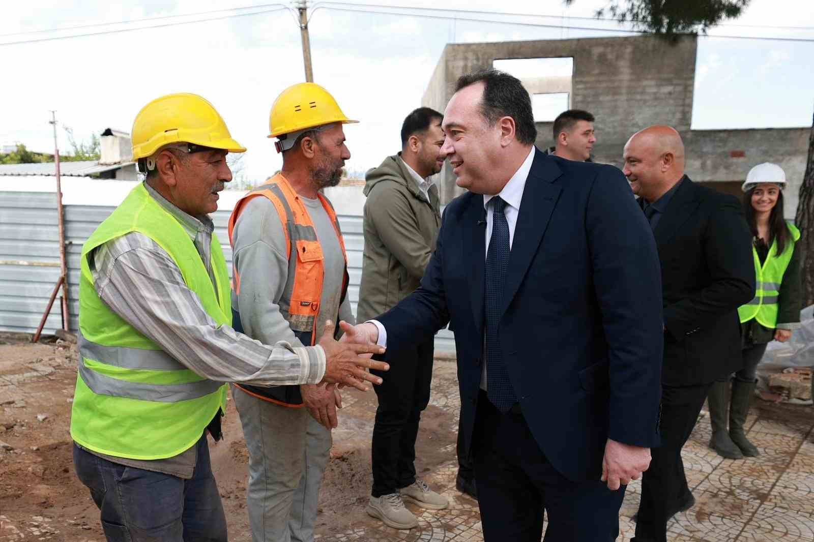 Depremde hasar gören caminin restorasyonuna başlandı
