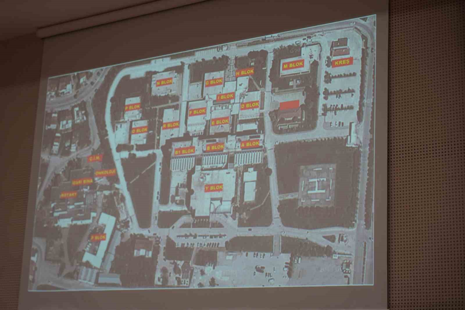 Depreme dayanıksız hastanenin 3 bloğu için tahliye ve yıkım kararı
