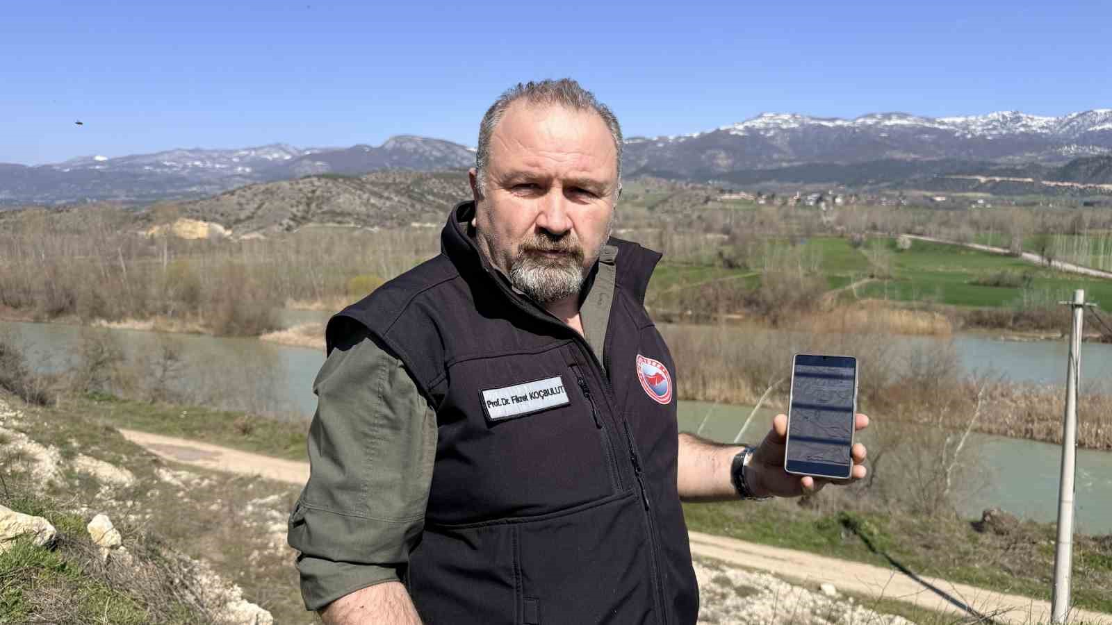 Depreme merkezinde yakalanan uzmanı, depremi anlattı
