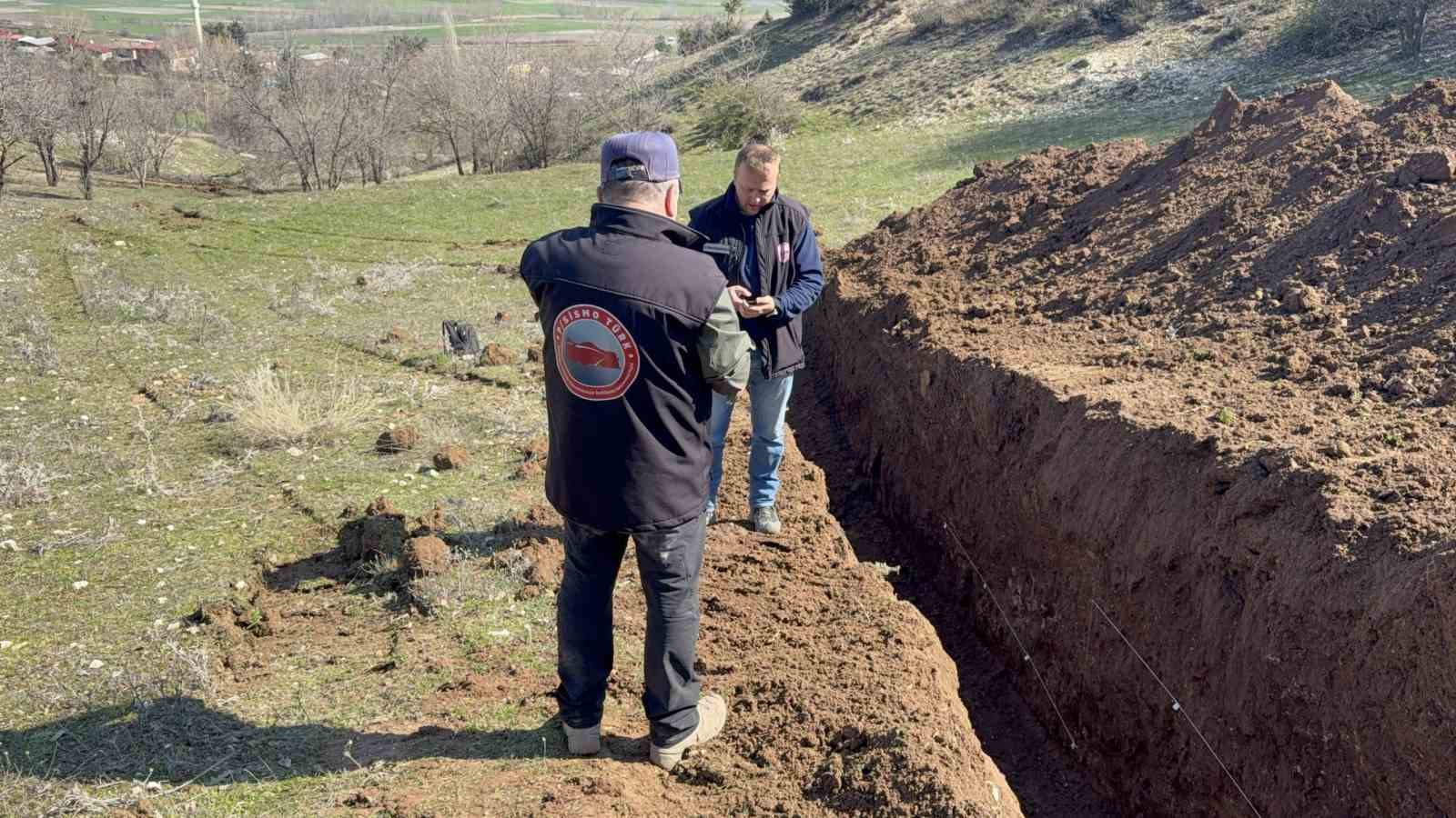 Depreme merkezinde yakalanan uzmanı, depremi anlattı
