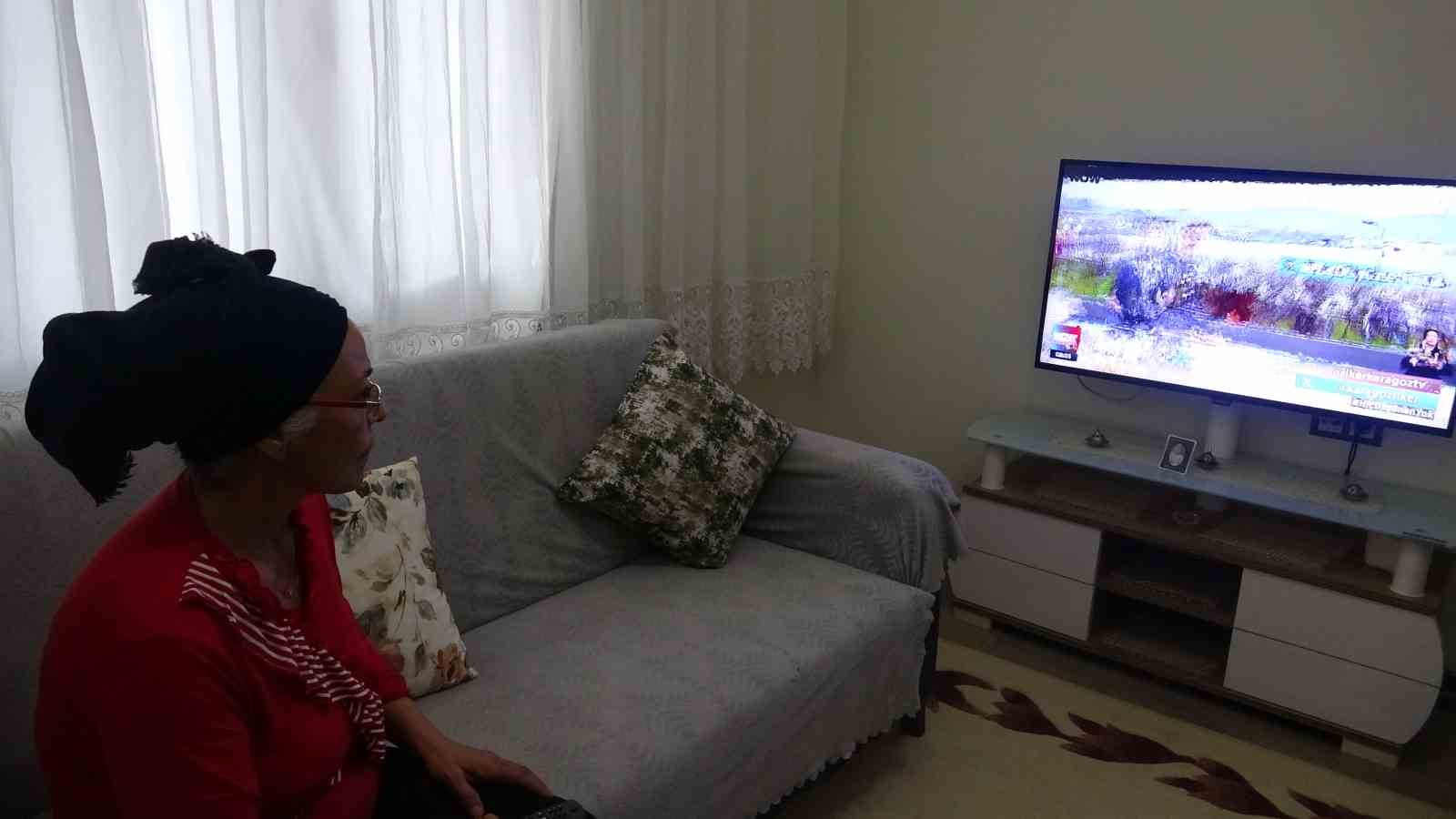 Depremin acı günlerini hatırlamak istemeyen kadından Cumhurbaşkanı Erdoğan’a teşekkür
