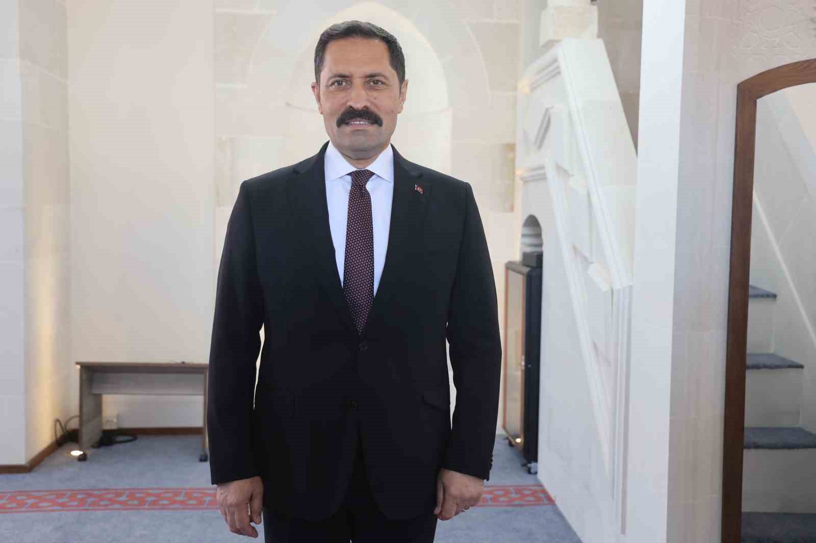 Depremin ardından inşa edilen 120. cami ibadete açıldı
Depremin ardından inşa edilen 120. cami ibadete açıldı