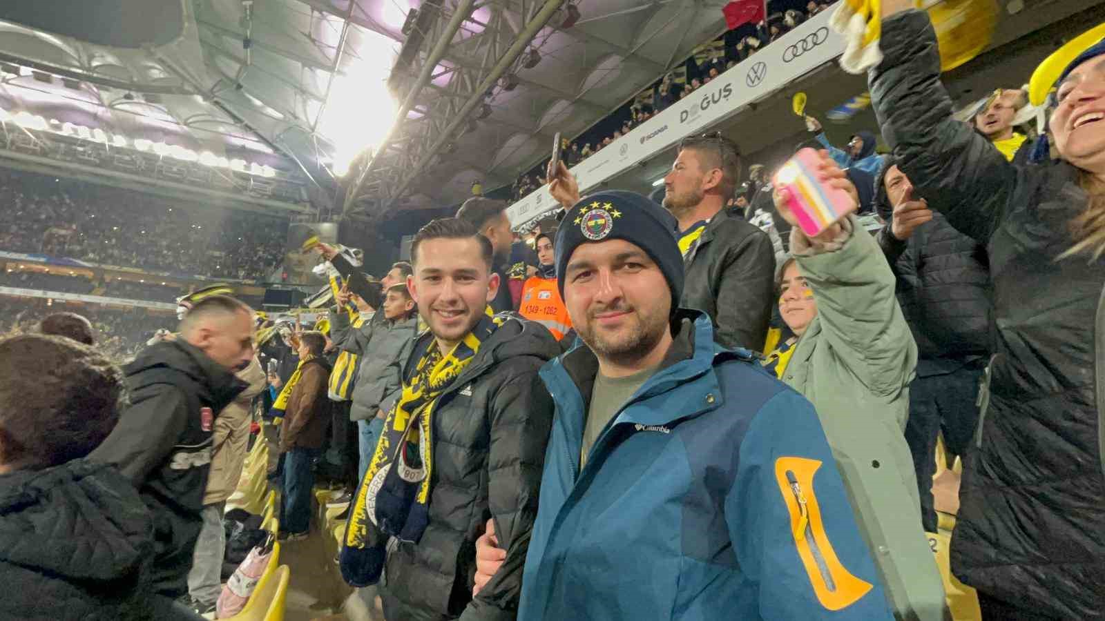 Depremzede gençler süper lig maçlarında moral buldu
