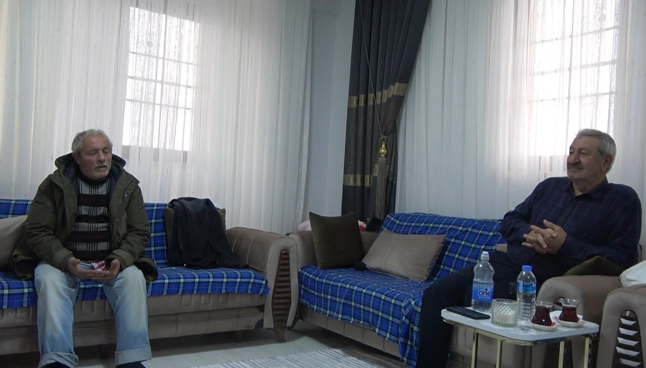 Depremzede vatandaş: "Babamızın yapmadığını devletimiz yaptı"
