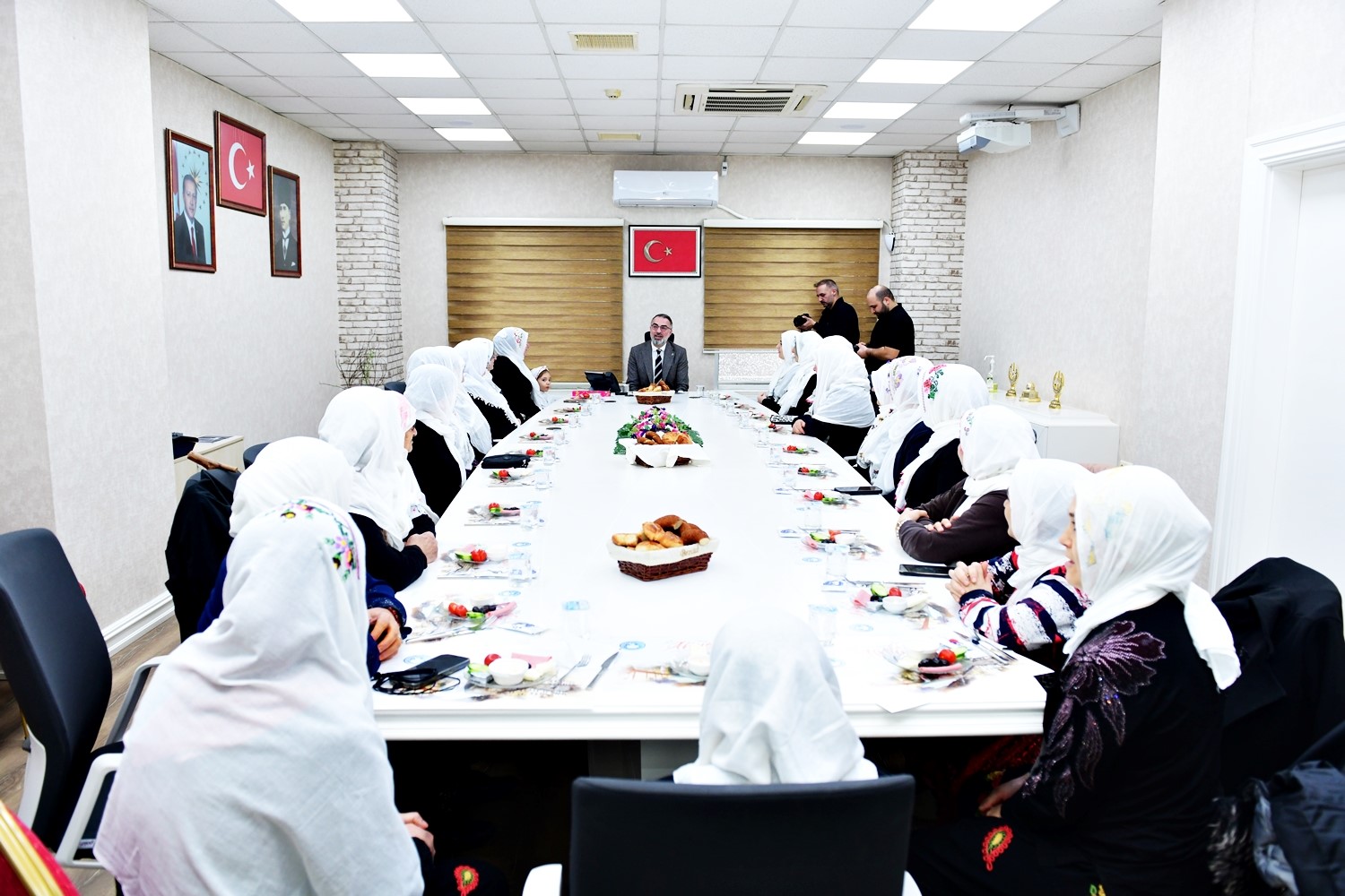 Derekızıklı kadınlardan Mihalgazi’ye destek
