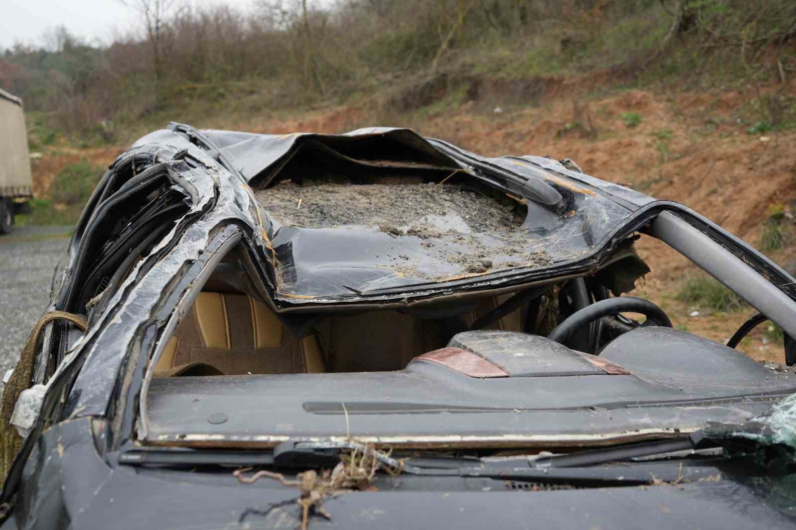 Dereye sürüklenen otomobilini bir gün sonra bulmuştu, yaşananları anlattı
Dereye sürüklenen otomobilini bir gün sonra bulmuştu, yaşananları anlattı