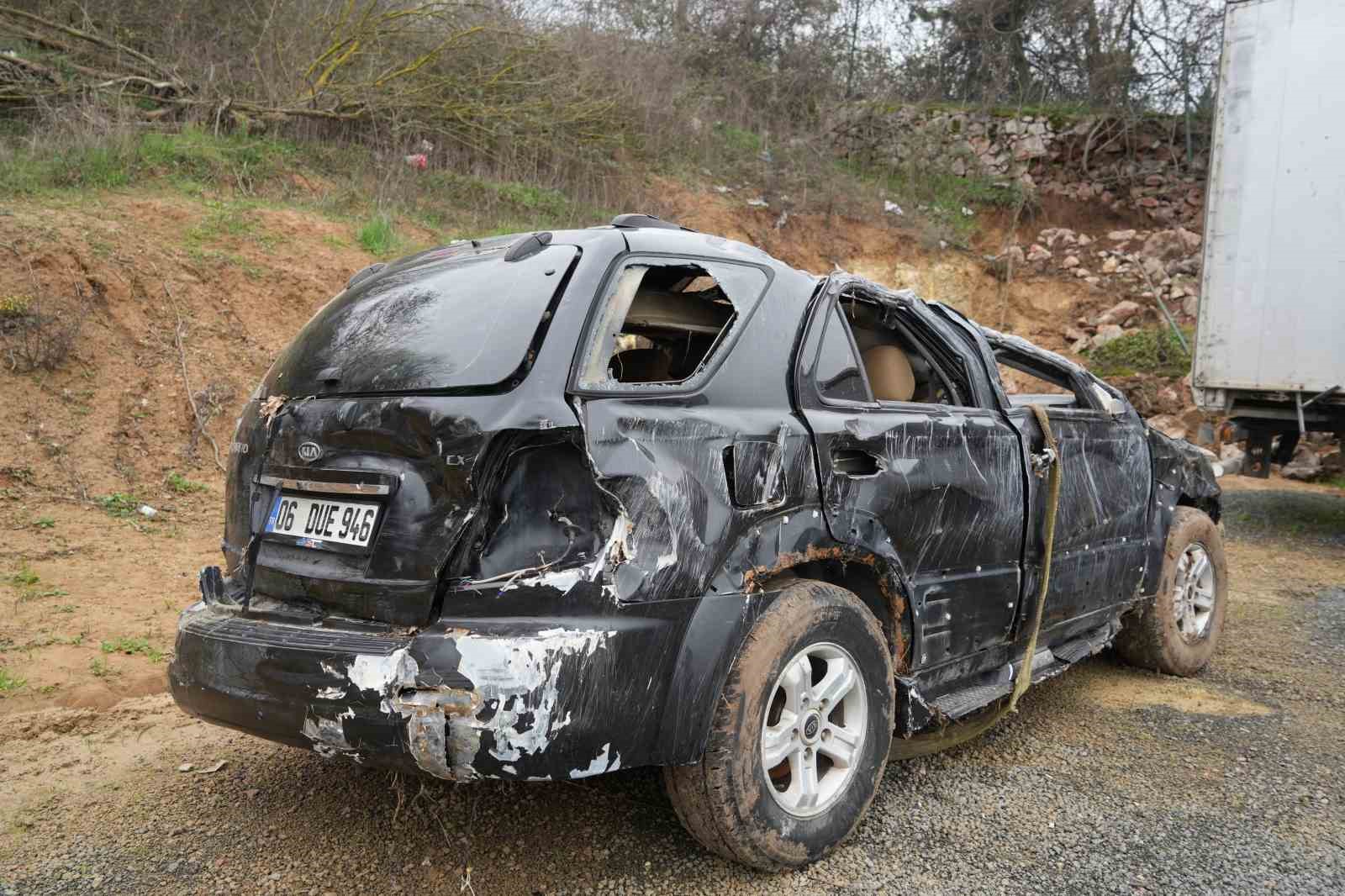 Dereye sürüklenen otomobilini bir gün sonra bulmuştu, yaşananları anlattı
Dereye sürüklenen otomobilini bir gün sonra bulmuştu, yaşananları anlattı