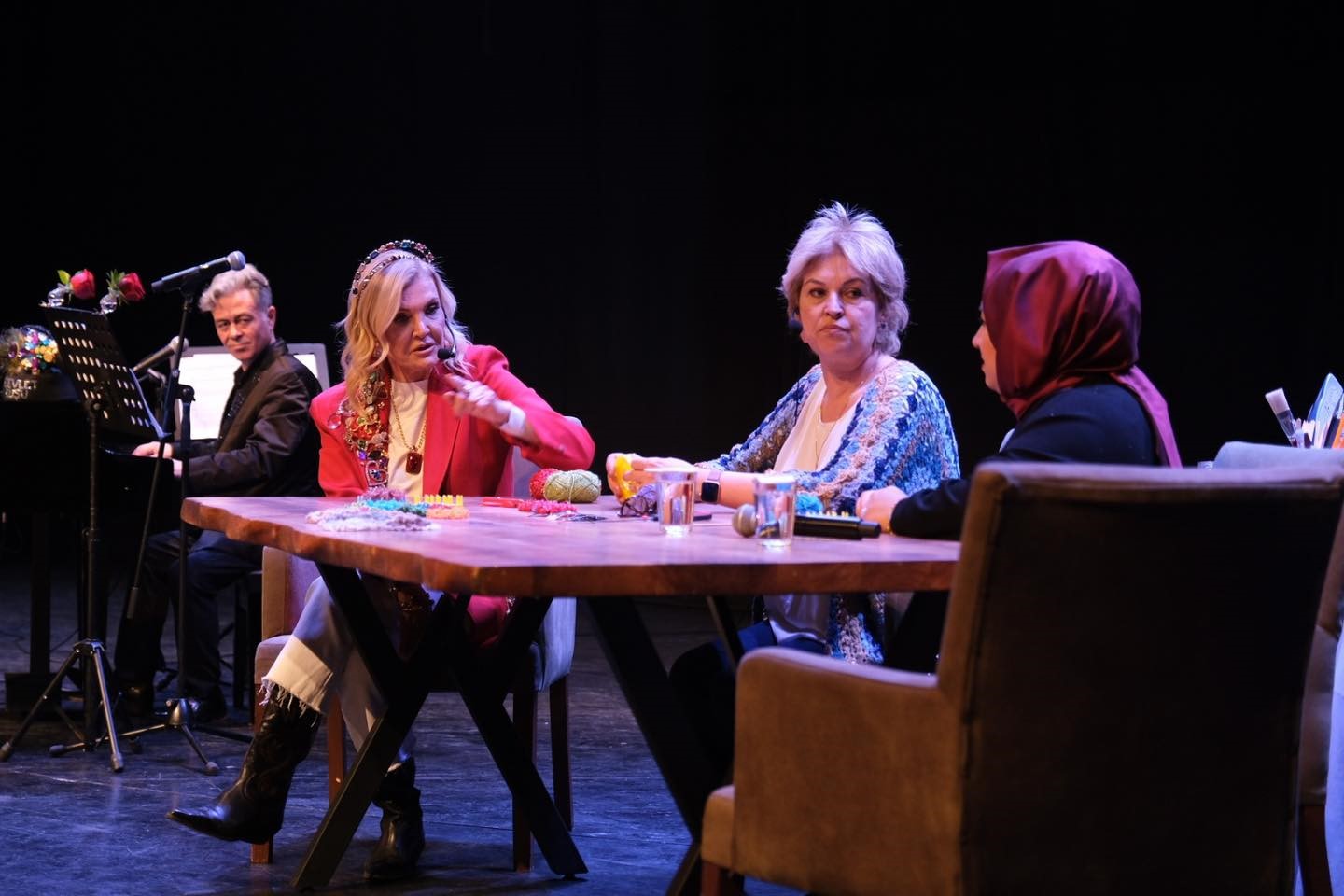 Derya Baykal, 8 Mart Kadınlar Günü’nde ilk gösterisini Büyükçekmece’de sahneledi
