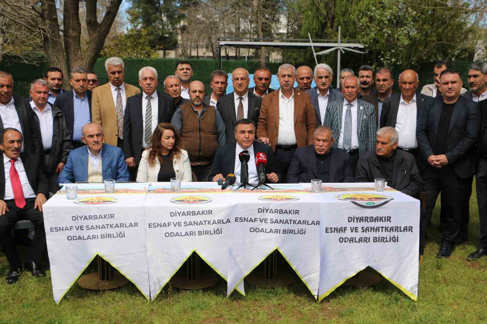 DESOB Başkanı Ebedinoğlu, kongrede adaylığını açıkladı
