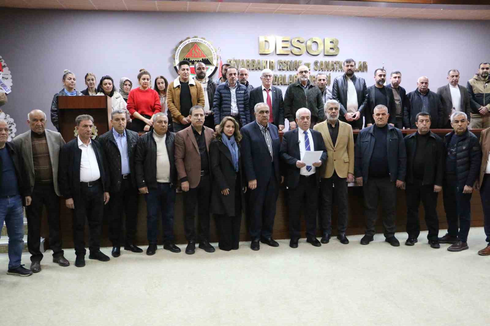 DESOB’tan ’Geleneksel Ramazan Fuarı’na tepki
DESOB’tan ’Geleneksel Ramazan Fuarı’na tepki