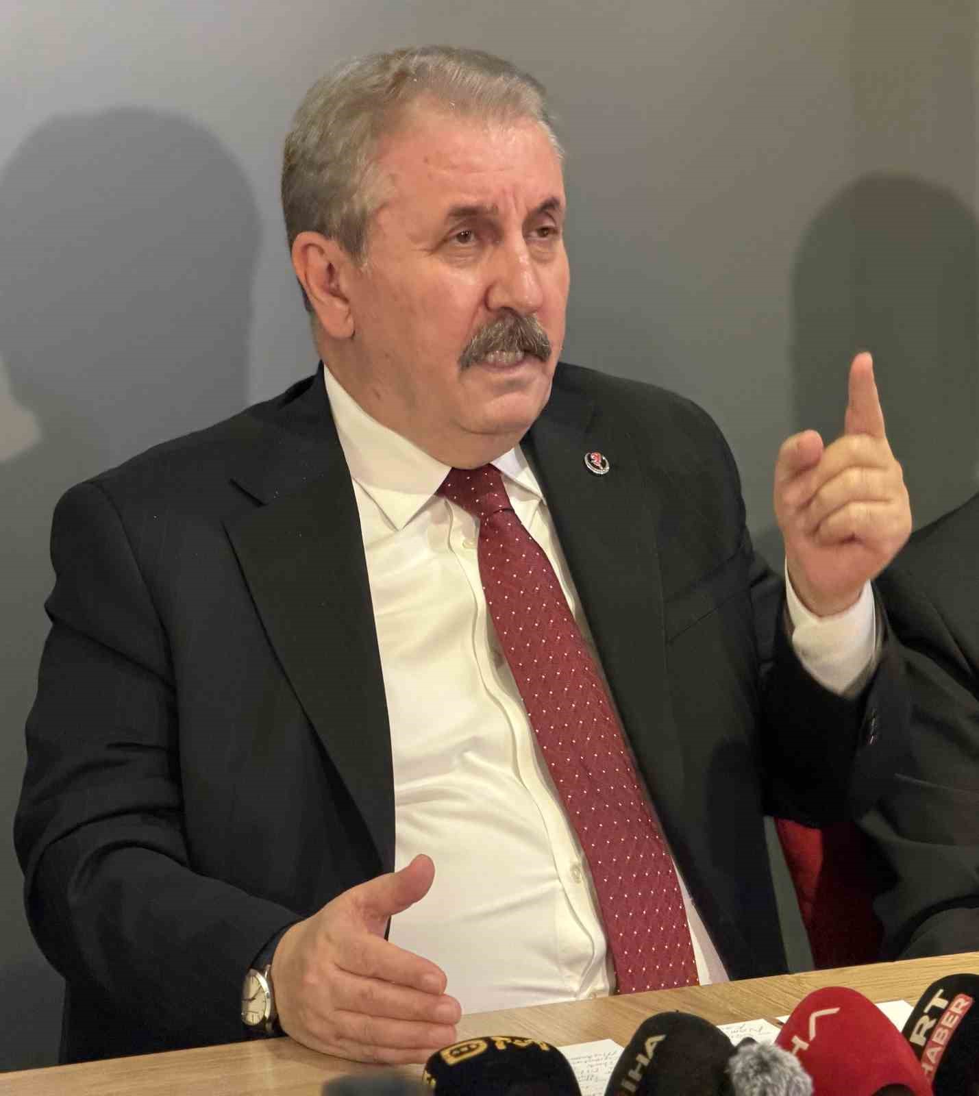 Destici: "Sayın Cumhurbaşkanımızın bu süreçte bir kez daha aday olması gerekiyor"
