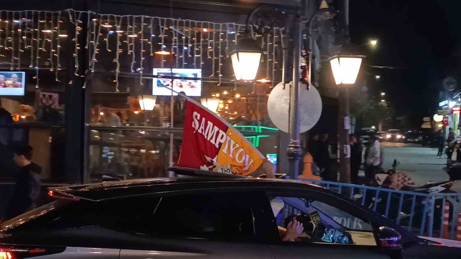 Dev derbide Galatasaray galip geldi, Tekirdağ’da taraftarlar sokaklara döküldü
